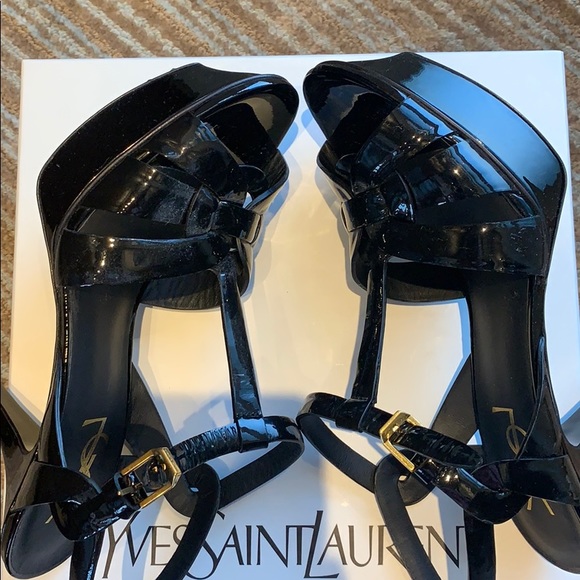 👏SOLD on IG👏YSL Black Patent Leather Pumps - Picture 5 of 7